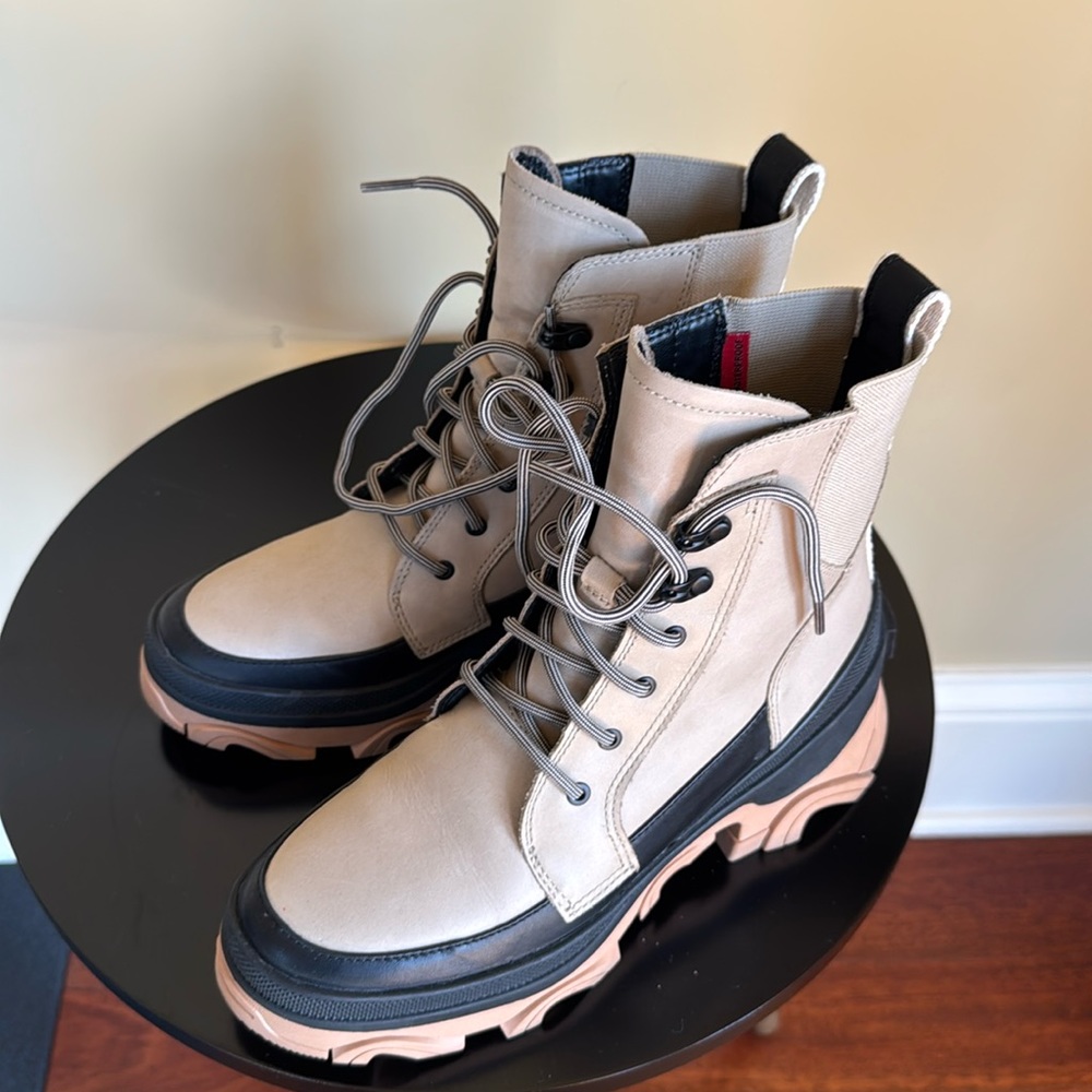 Sorrel waterproof boots
